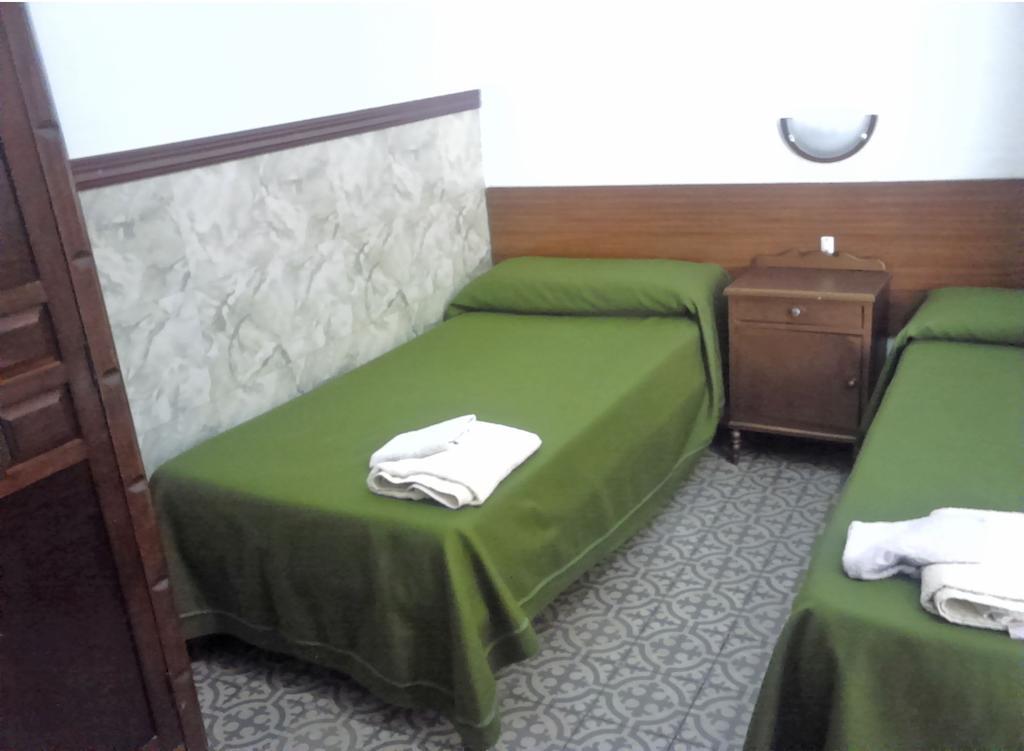 Hostal Union Campana Sevilla Rum bild